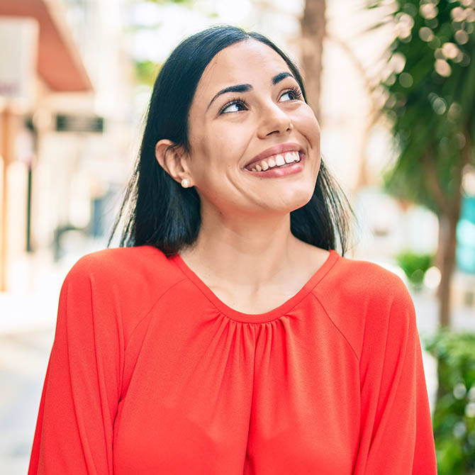 Make Your Smile Your Best Feature With a Cosmetic Dentist in Seal Beach